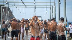 Los vecinos de Ceuta vuelven a echarse a la calle un mes y medio después de la entrada masiva de inmigrantes