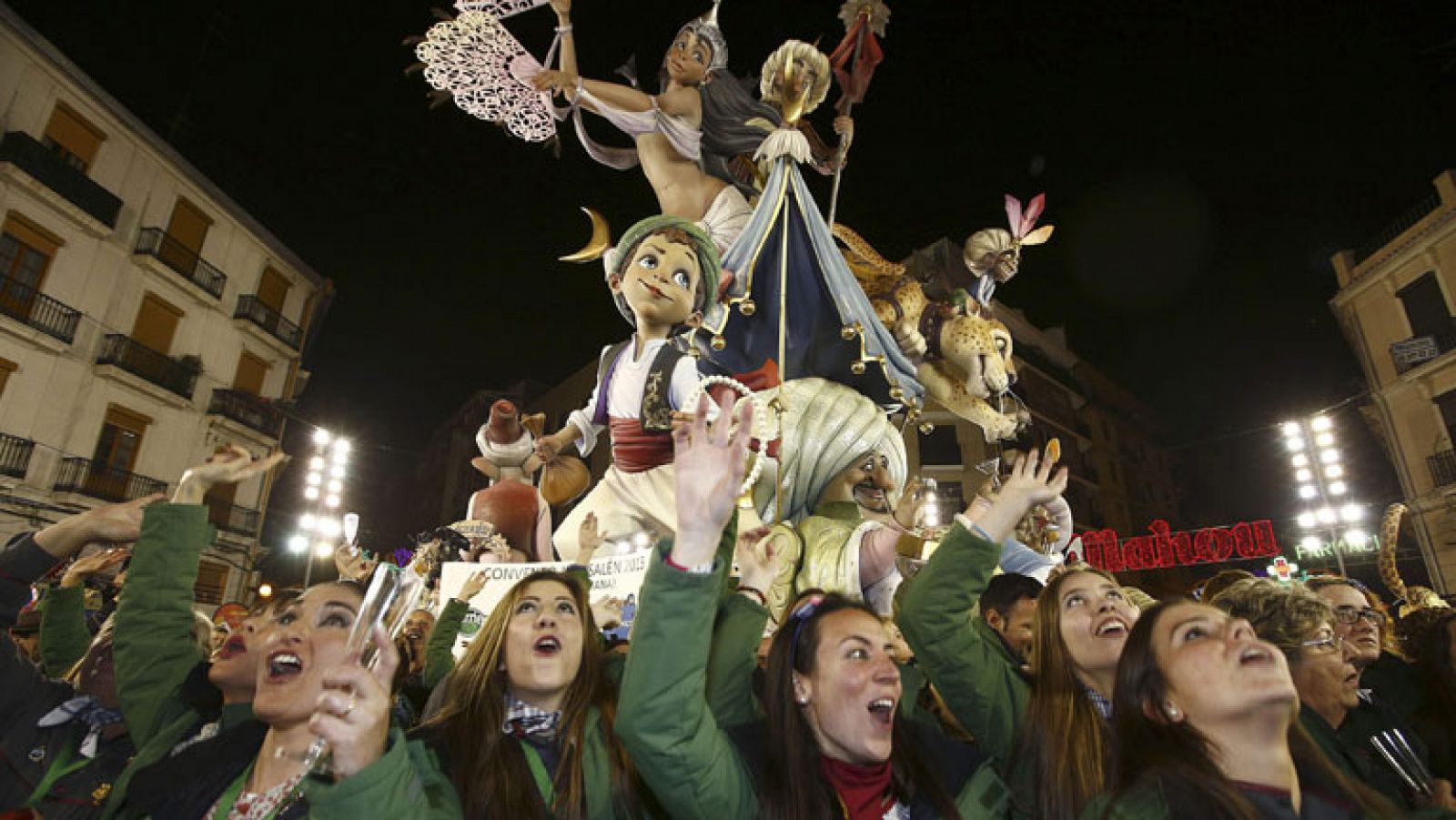 Telediario 1: Valencia, en plenas fallas | RTVE Play