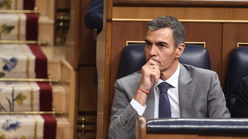 El presidente del Gobierno, Pedro Sánchez, durante el Pleno extraordinario de este viernes en el Congreso.