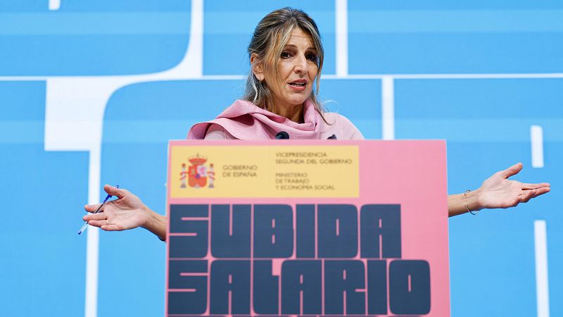 Díaz sugiere un alza del salario mínimo al menos conforme a la inflación tras unos márgenes empresariales "históricos"