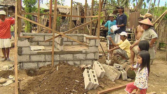 Telediario 1 - Filipinas en la semana del agua