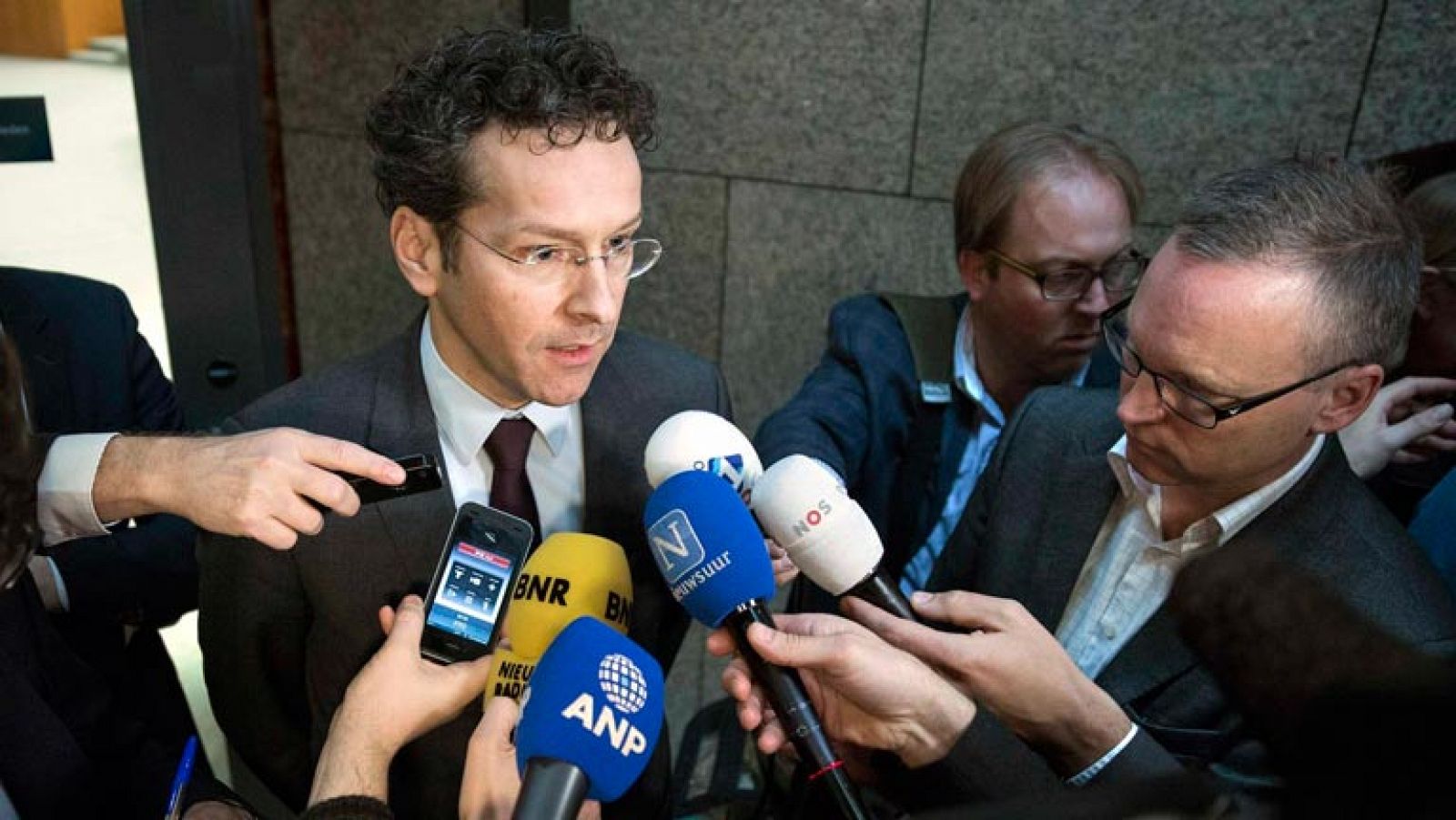 RESCATE CHIPRE RECHAZO GRAVAMEN IMPUESTOS AHORRADORES