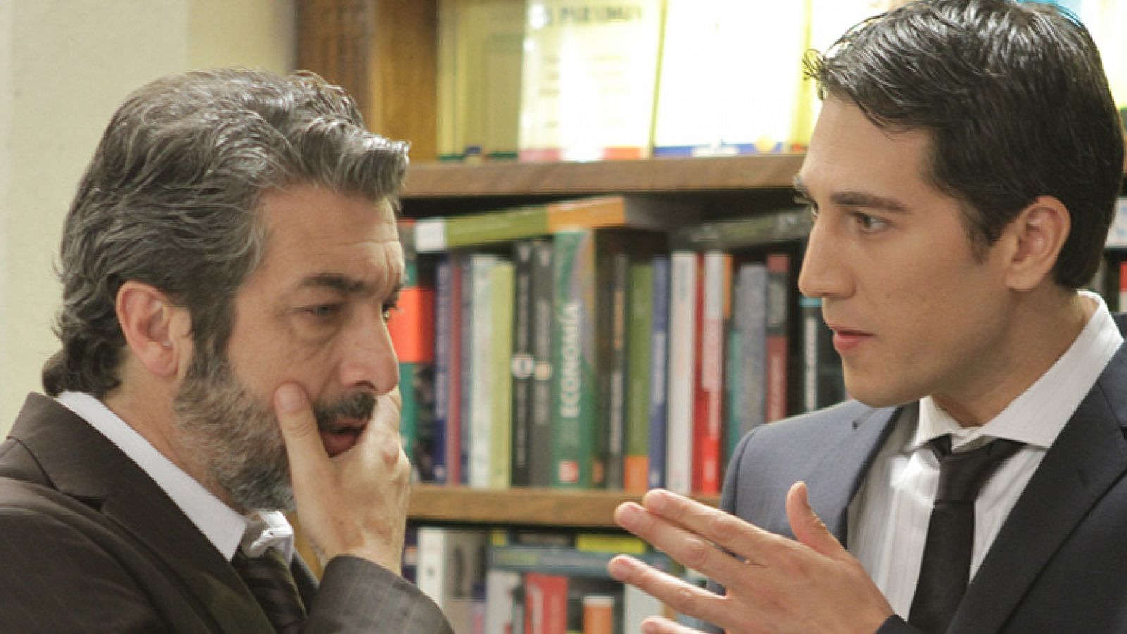 Ricardo Darín y Alberto Ammann se retan en 'Tesis sobre un homicidio'