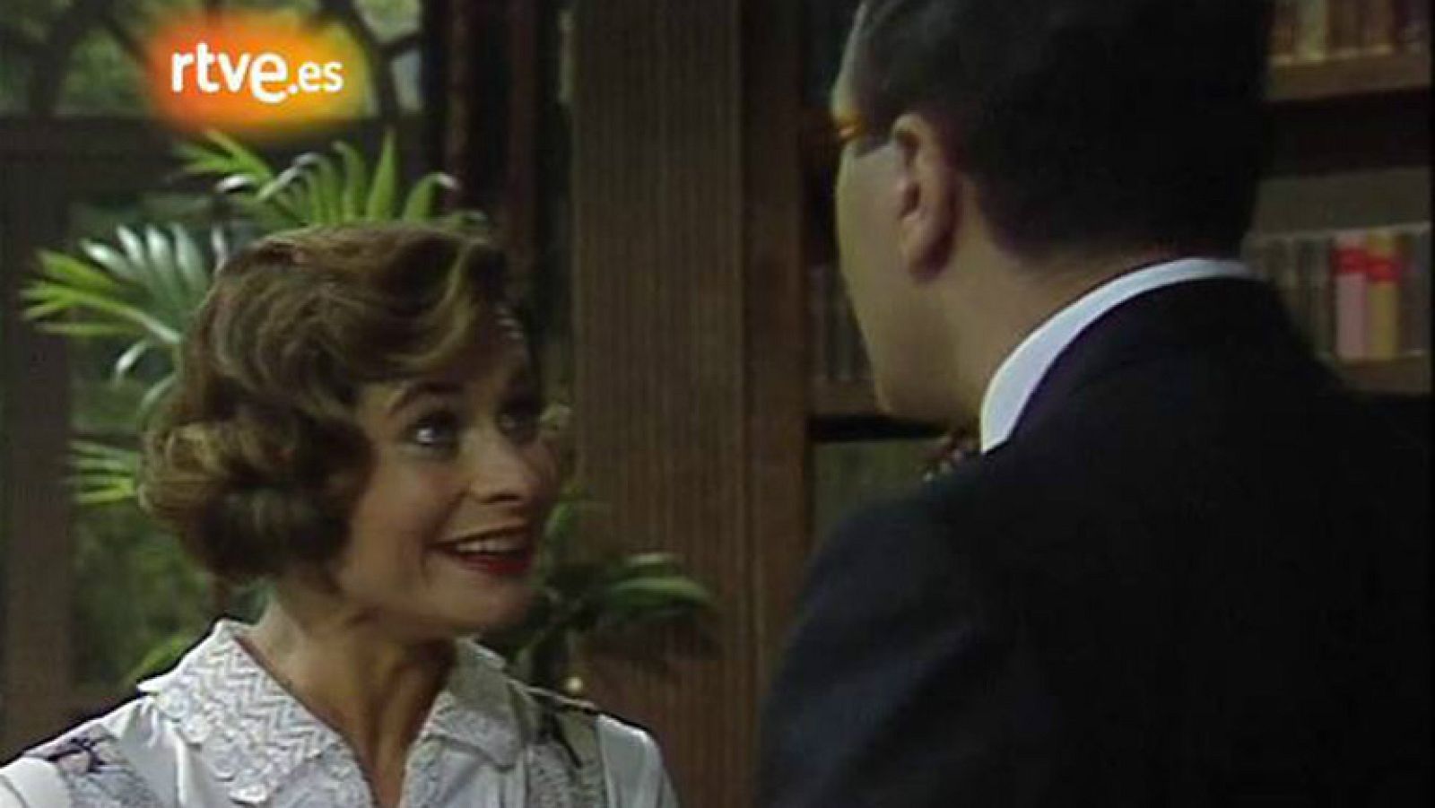 Yo robo, tú chantajeas, ella estafa y, además, un muerto (comienzo)