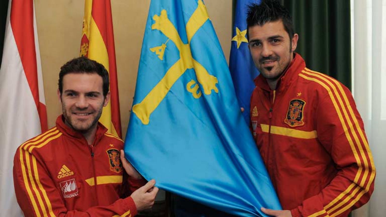 Telediario 1: Villa y Mata, dos asturianos en la selección | RTVE Play