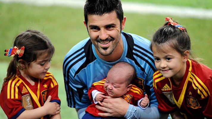 Telediario 1 - El Molinón rinde homenaje a Villa