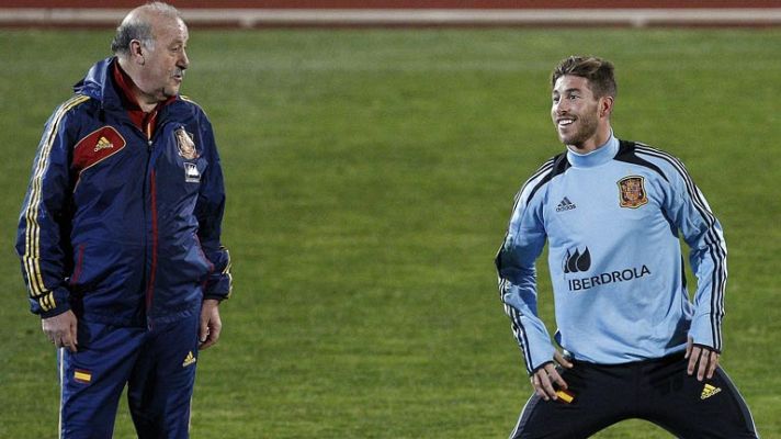 Telediario 1 - Del Bosque y Sergio Ramos, de récord en la selección