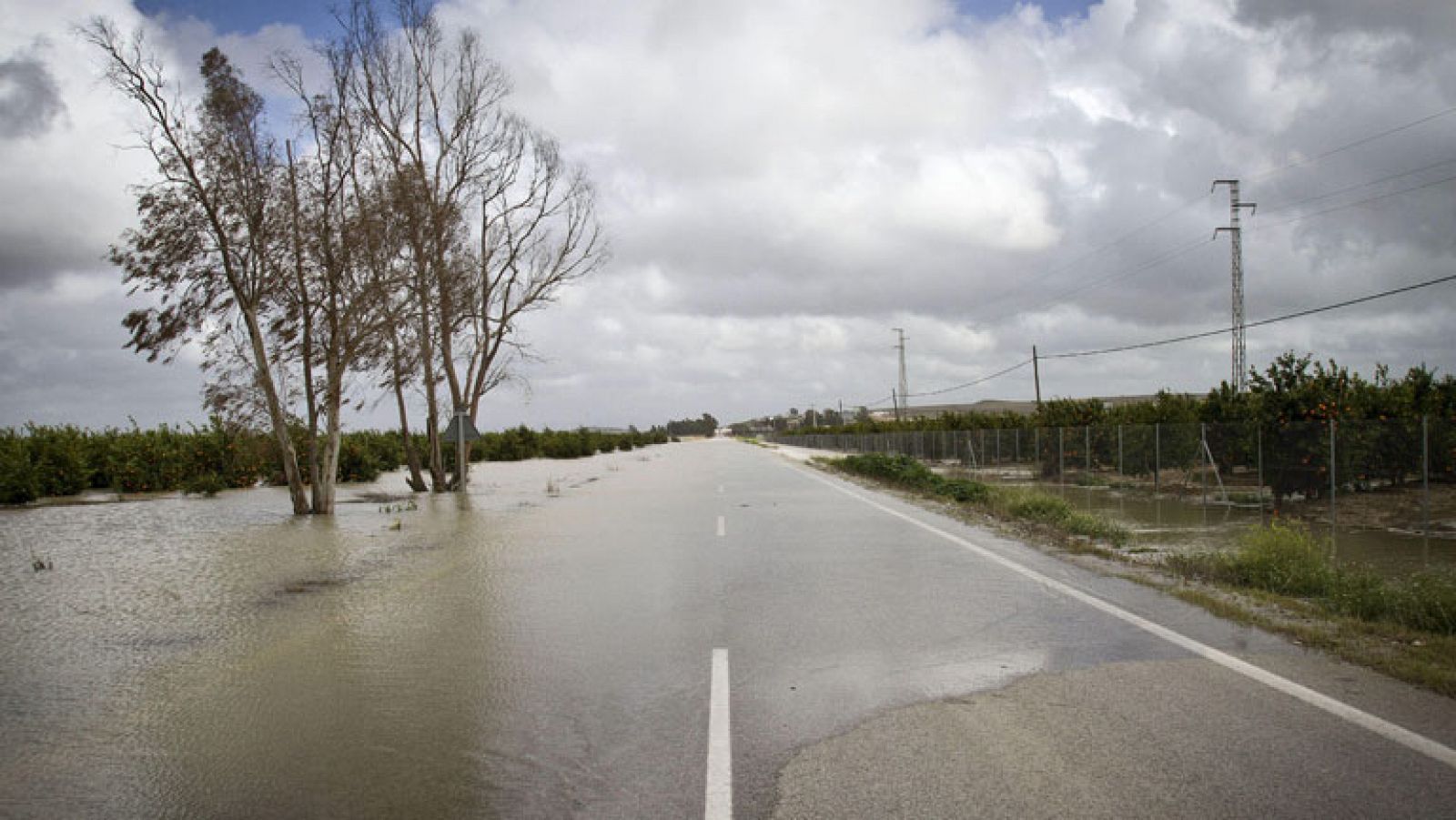 El tiempo: Precipitaciones fuertes en Cádiz | RTVE Play