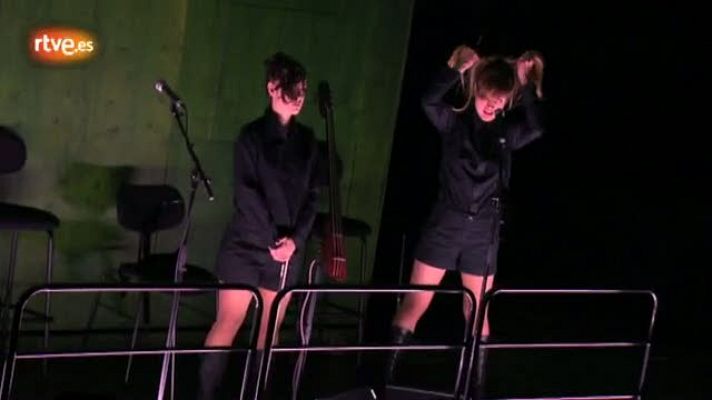 Atención obras - Así es 'Hamlet, retrato de familia'