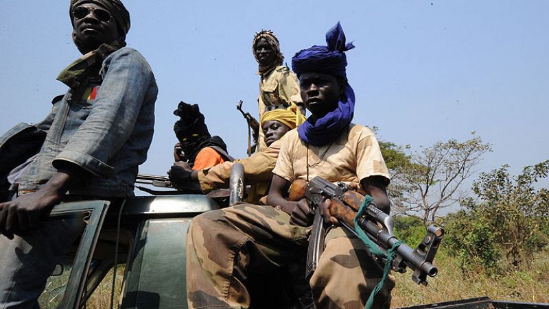 El presidente centroafricano huye del país ante el avance rebelde