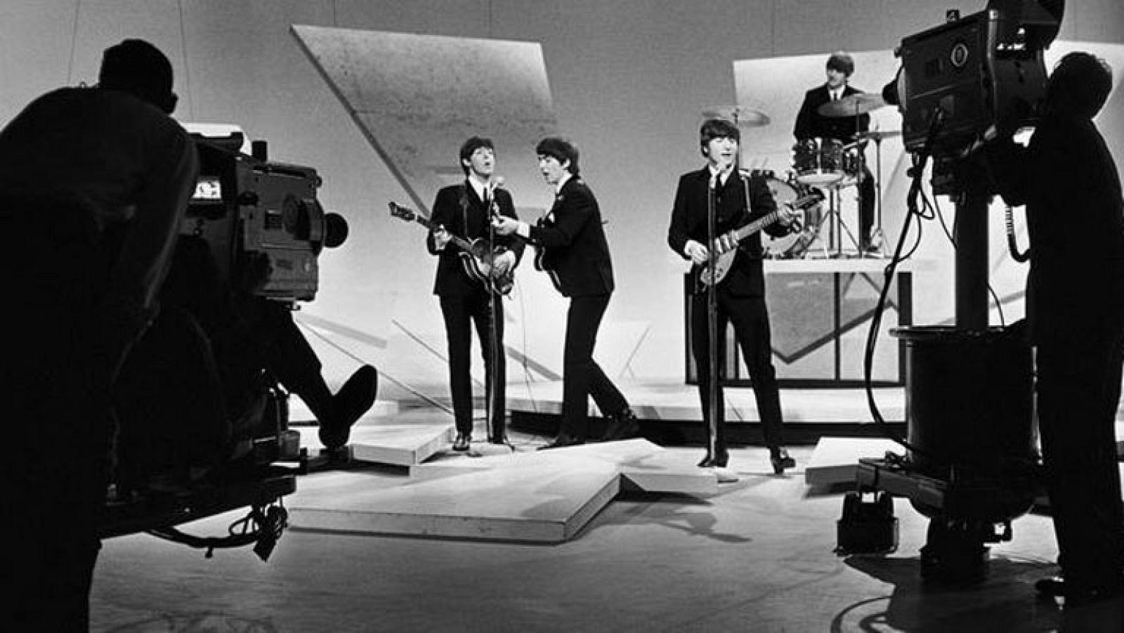 Informativo 24h: Buscan media entrada de Los Beatles | RTVE Play