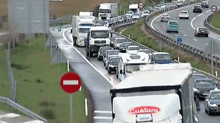 Telediario 1 - Cinco fallecidos en la carretera