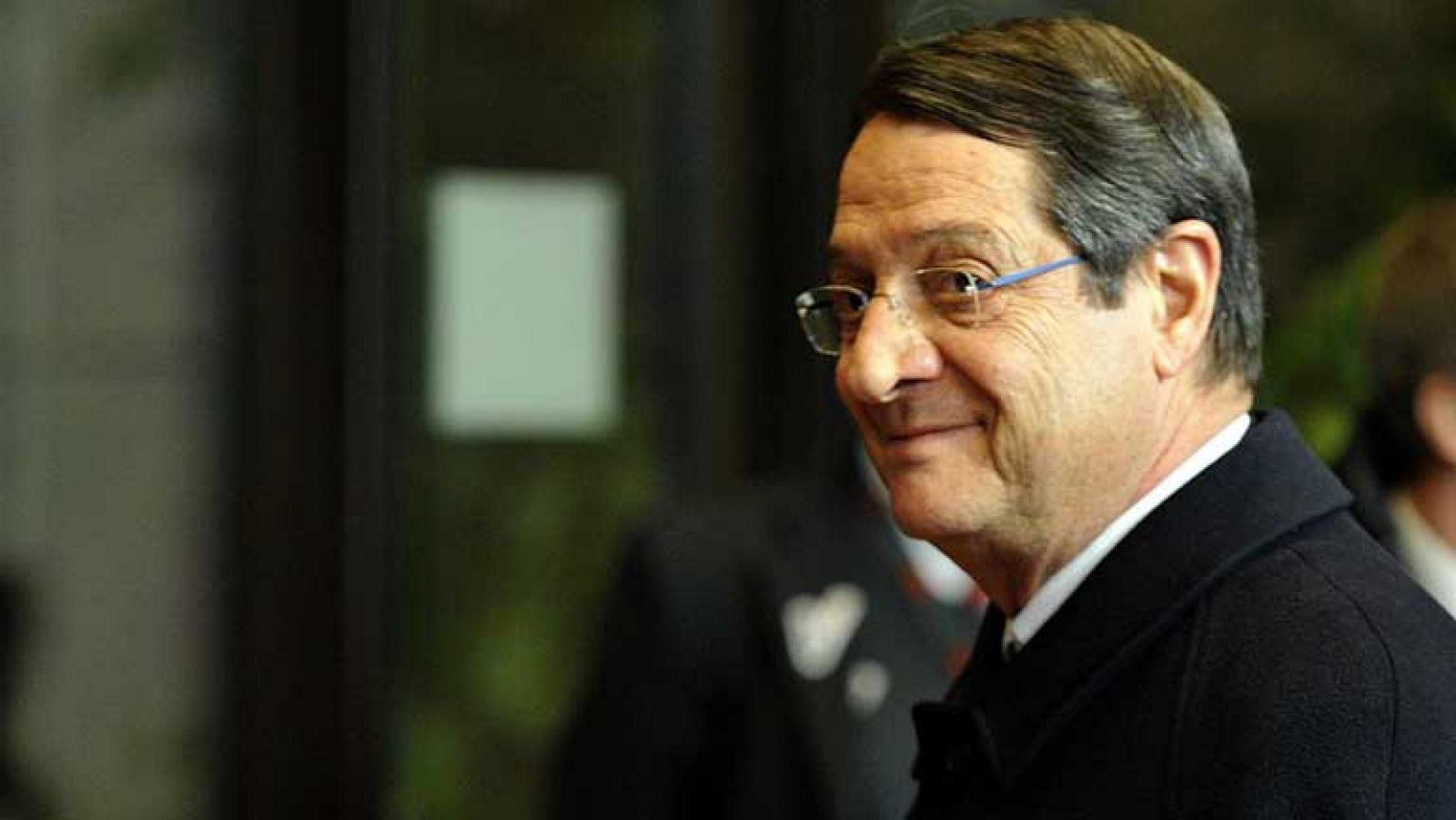 Resignación en Chipre tras el acuerdo alcanzado in extremis por el Eurogrupo