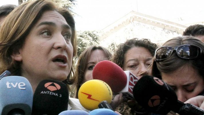 Telediario 1 - Acusaciones de Cristina Cifuentes