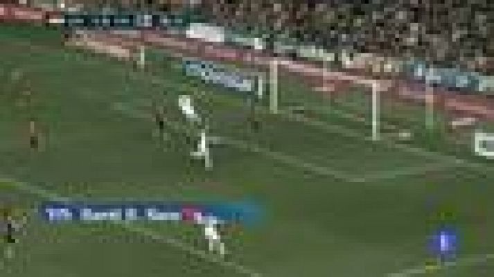 Telediario 1 - Vuelven Alonso y Xavi a la medular