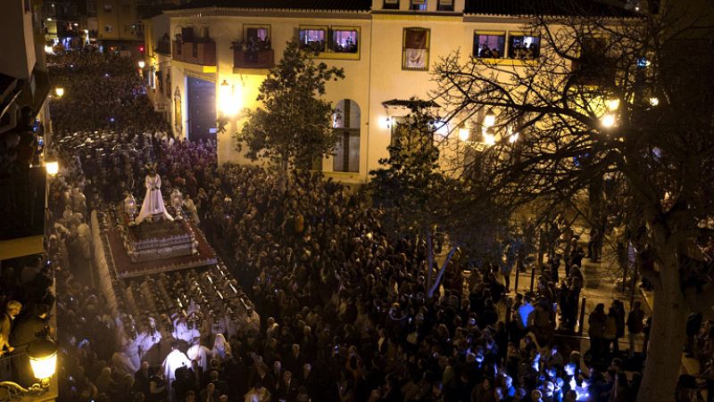 La lluvia impidió anoche celebrar varias procesiones