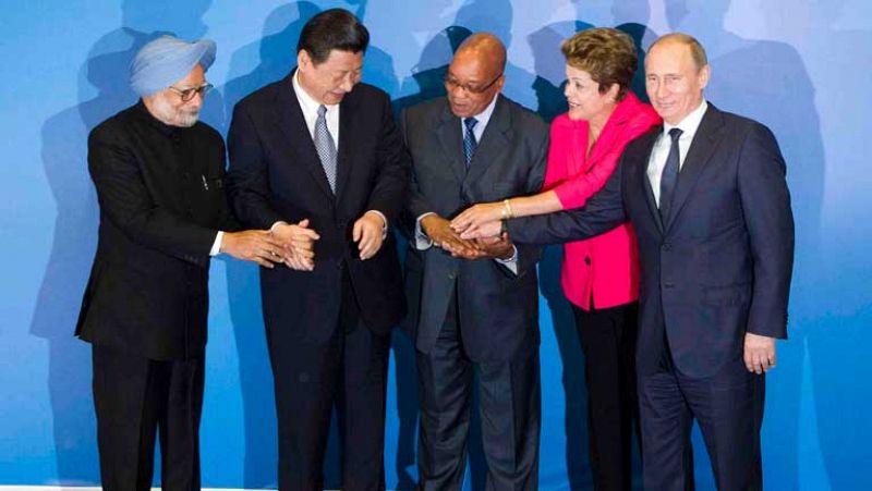 Los BRICS anuncian la creación de un banco común para servir de contrapeso a la presión de Banco Mundial y FMI