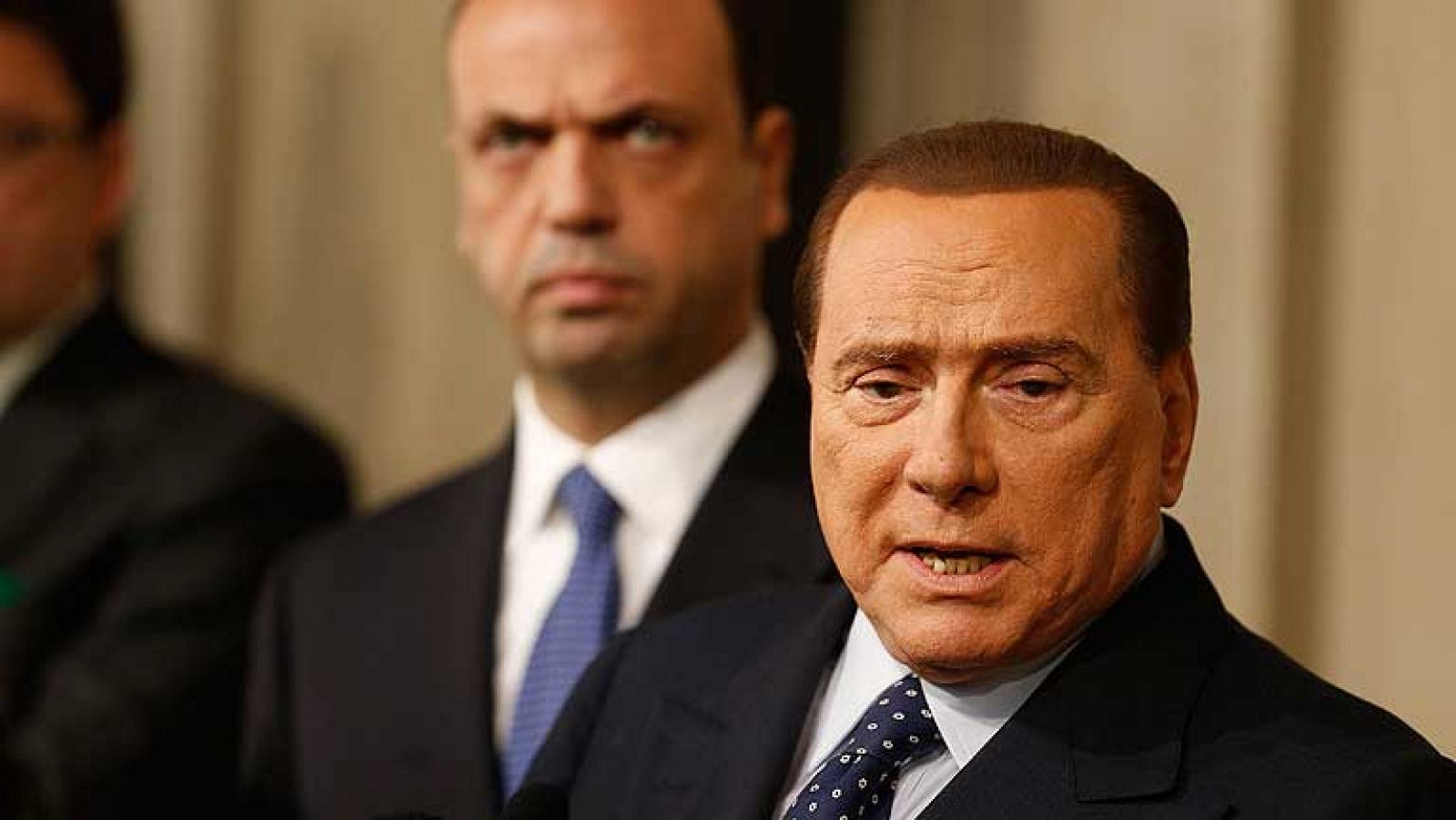 Napolitano media con los partidos para lograr formar gobierno en Italia | Ver