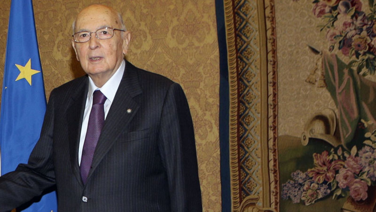 El presidente de la República italiana, Giorgio Napolitano, ha decidido tomar "algún tiempo para la reflexión" tras concluir su segunda ronda de consultas con las principales fuerzas parlamentarias del país para la formación del nuevo Gobierno.