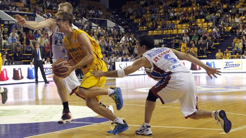 Herbalife Gran Canaria 70-72 Blusens Monbus 