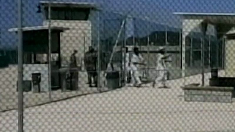 Un preso eleva a 130 el número de reos en huelga de hambre en Guantánamo