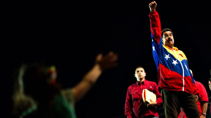 Los desayunos - Maduro ve a Chávez en un pajarito