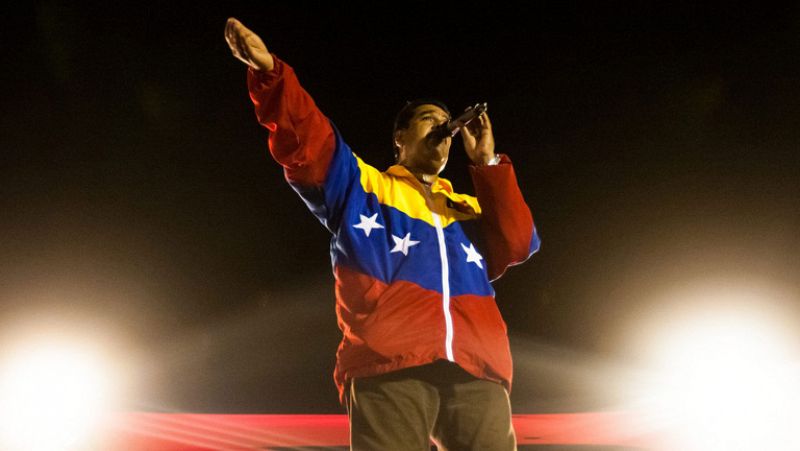 Maduro comienza la campaña con un mitin en el pueblo natal de Chavez