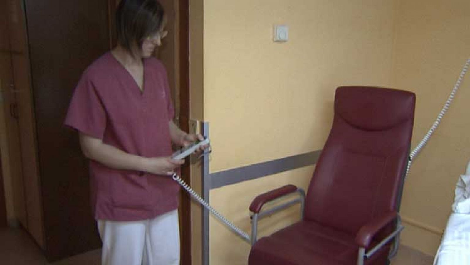 En Cataluña, 7 hospitales concertados han instalado butacas de pago para los acompañantes