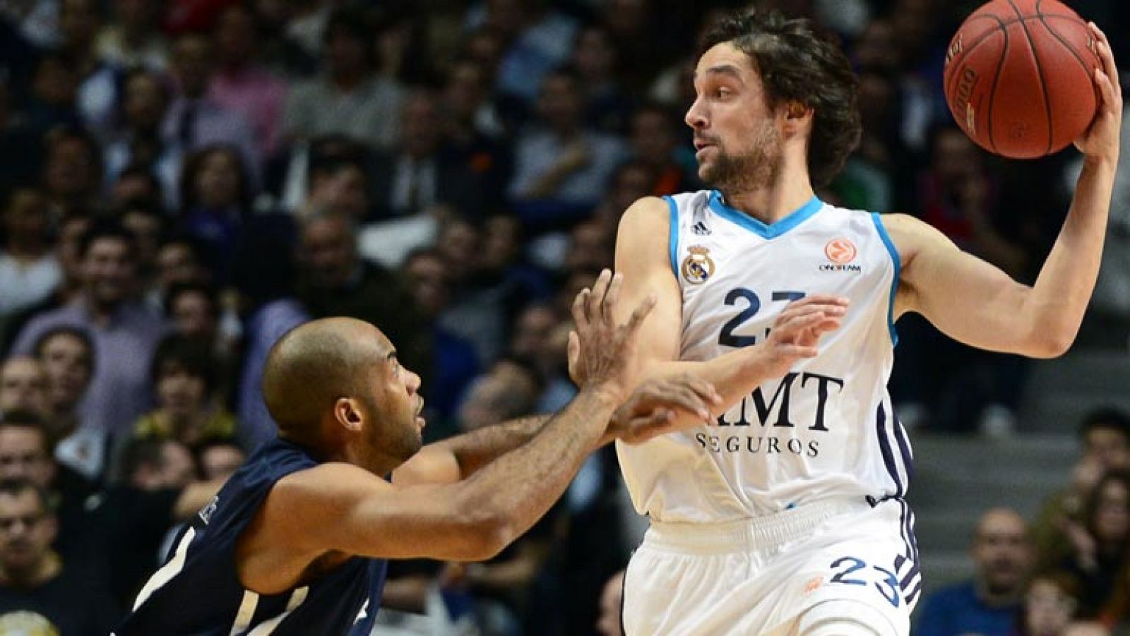 El Real Madrid arrolla al Efes (86-66) - Baloncesto en RTVE | Ver