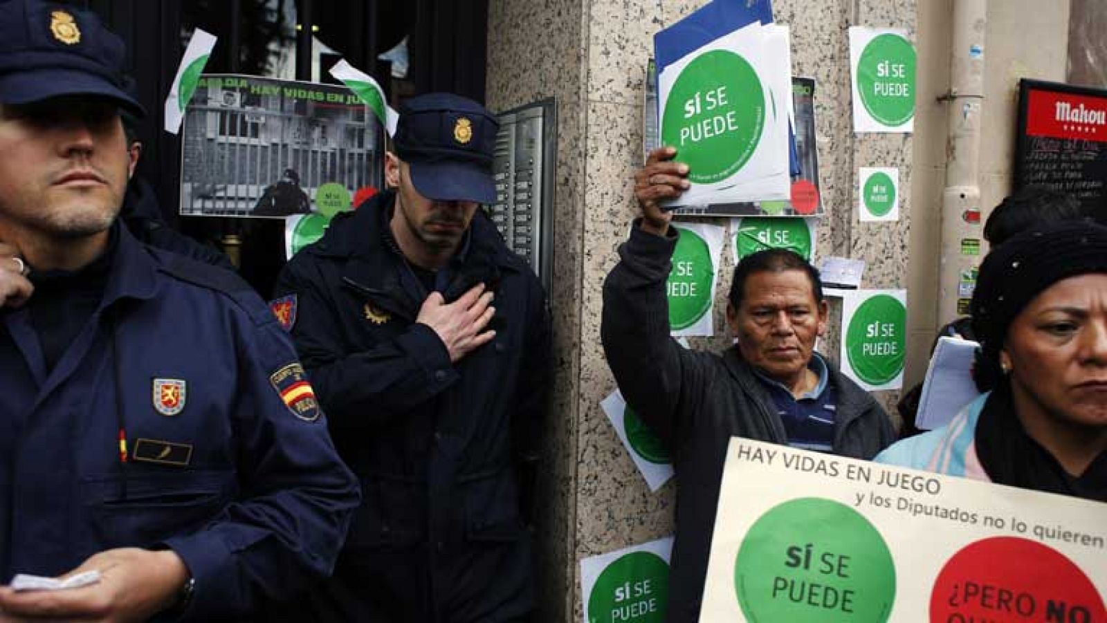 Más escraches en sedes del PP y en casas de diputados
