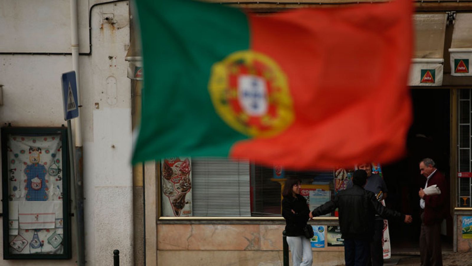 Día de análisis y reacciones en Portugal tras el anuncio del primer ministro