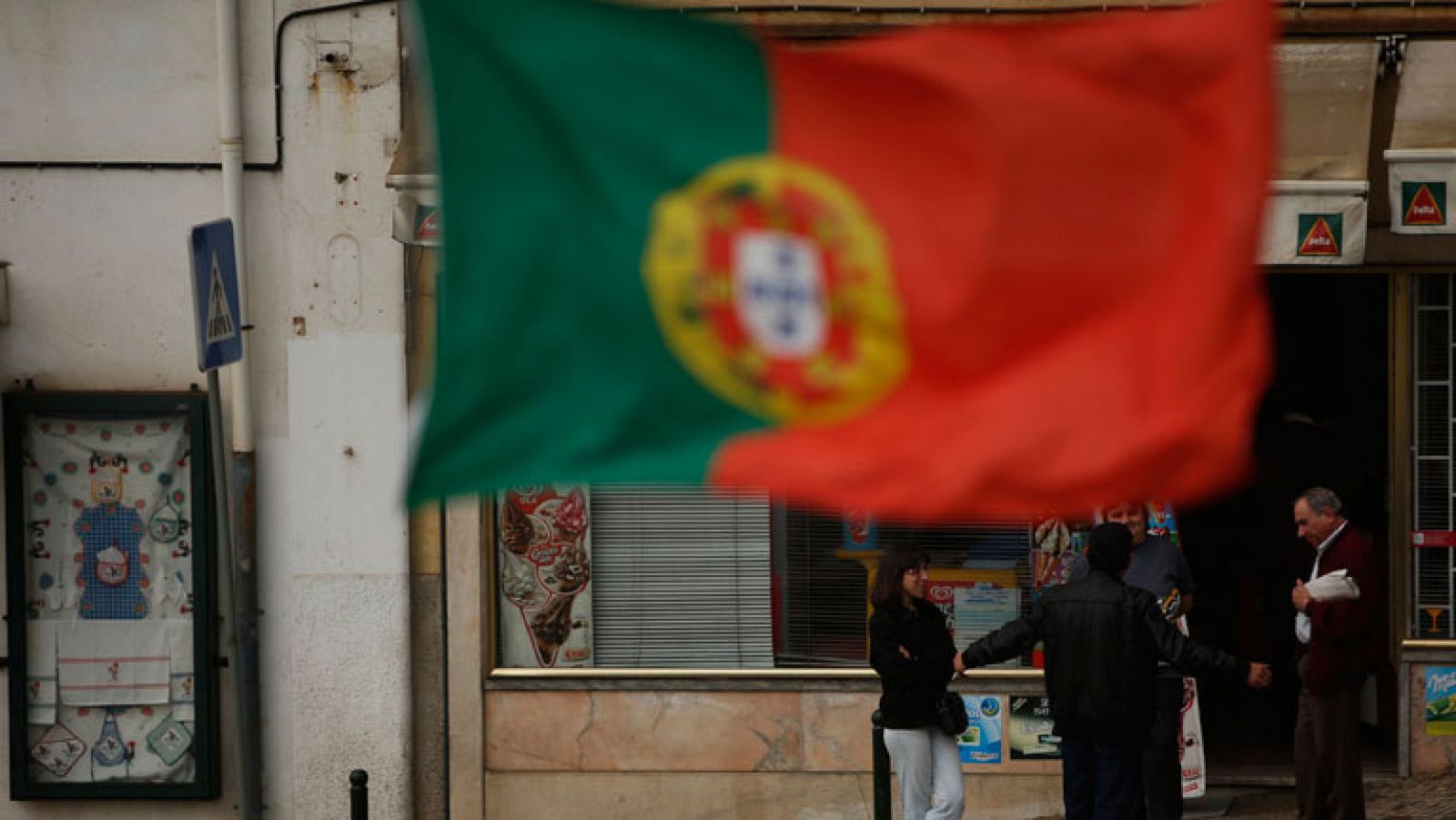 Telediario 1: Análisis y reacciones en Portugal | RTVE Play