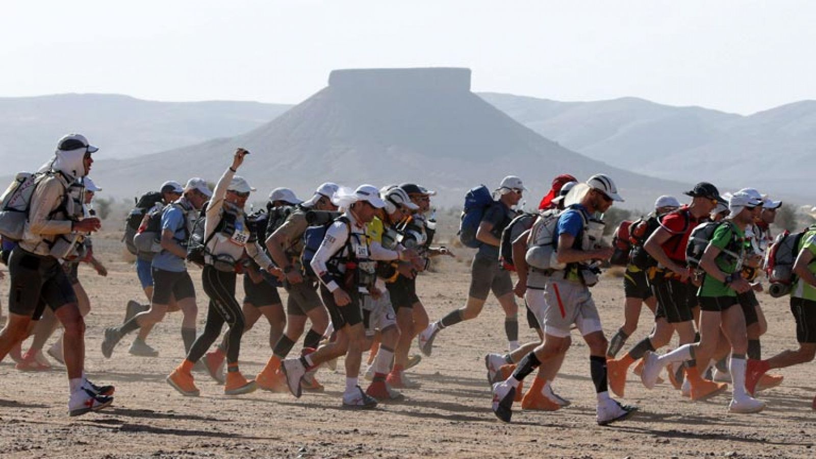 Telediario 1: Comienza la dura prueba del Maratón de las Arenas | RTVE Play