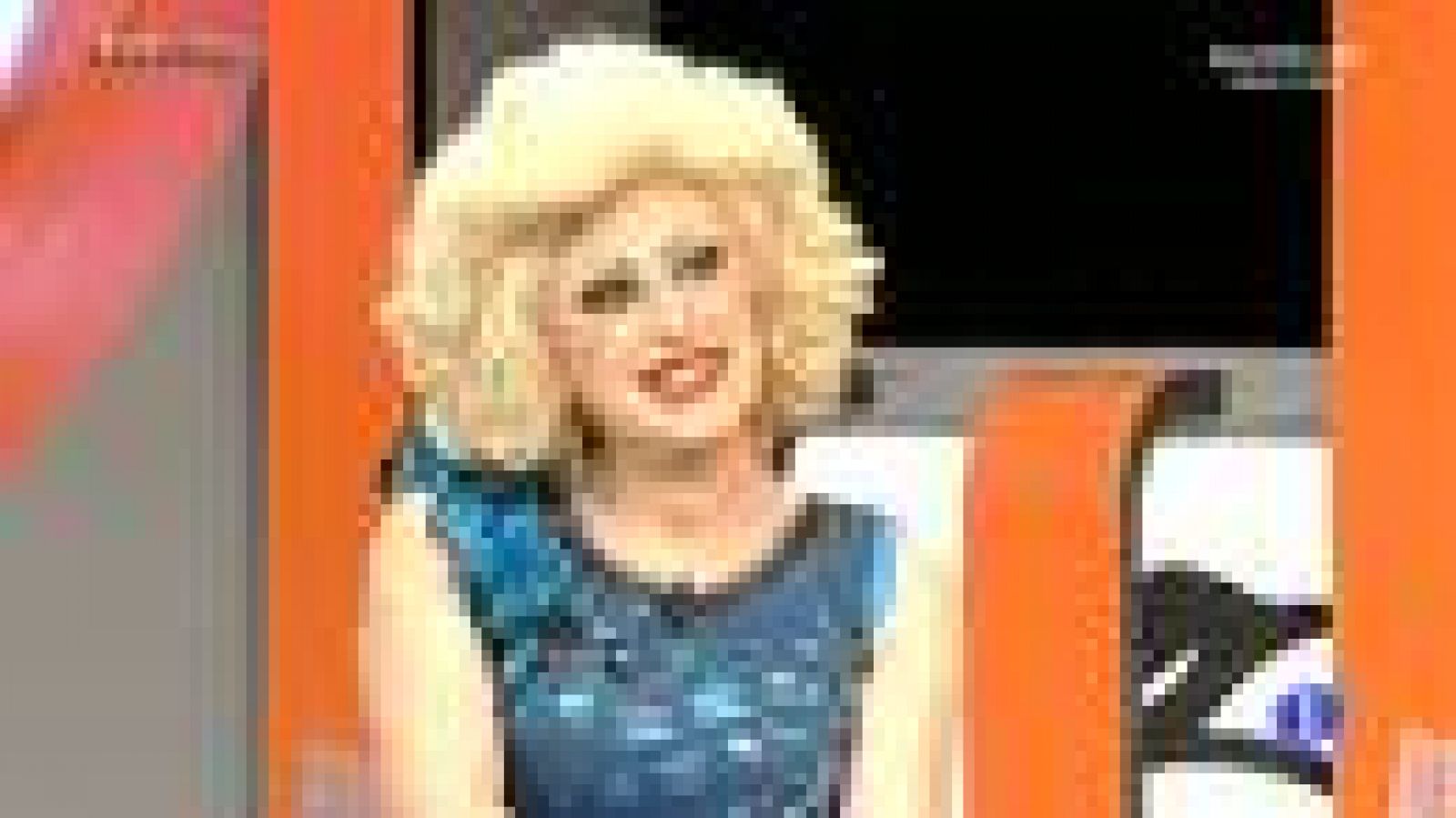 Tenemos que hablar - Dolly, una vecina drag queen