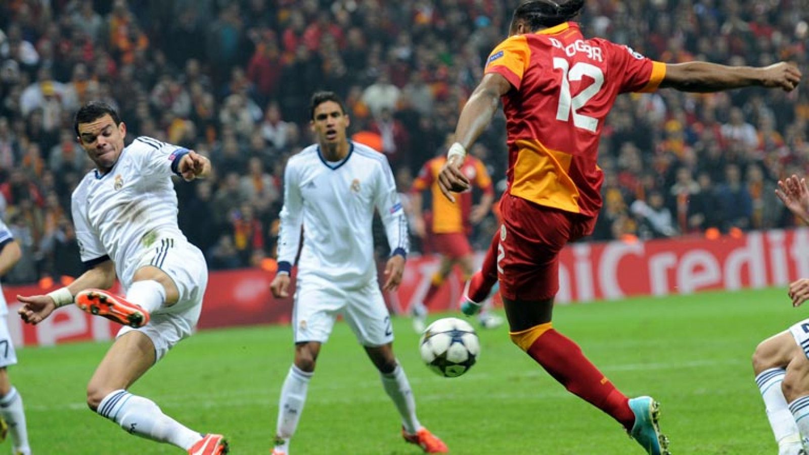 El Real Madrid juega con fuego ante el Galatasaray 