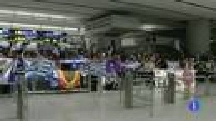 Telediario 1 - Los jugadores del Málaga son recibidos como héroes