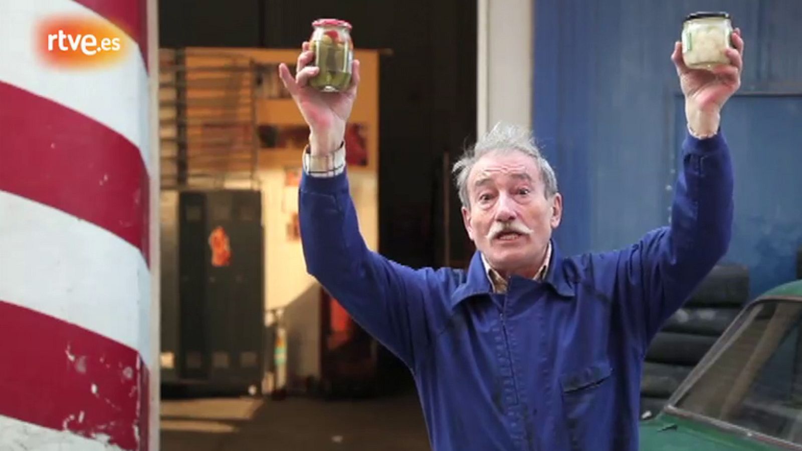 Ramón nos cuenta un poco más sobre su vida, ¿sabías que un día fue banderillero? ¡No te pierdas la nueva entrega de 'El diario de San Genaro'!