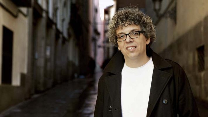 Telediario 1 - Cumpleaños de Pedro Guerra