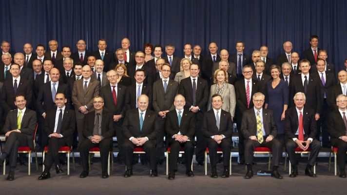 Informativo 24h - Barroso dice que aún no es posible un estímulo fiscal en Europa