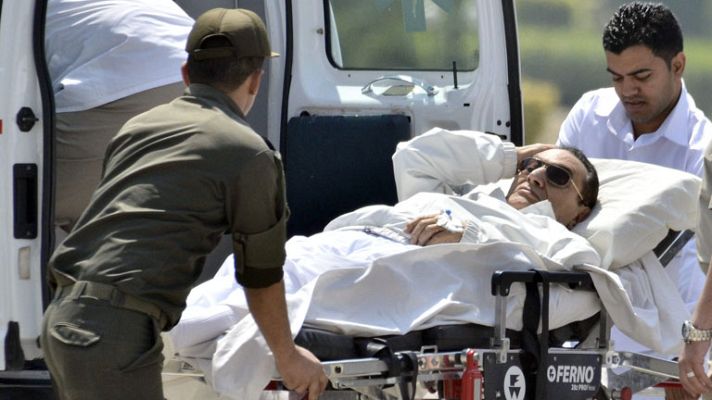 Telediario 1 - El juez desiste de juzgar a Mubarak y remite el caso a la corte de apelación