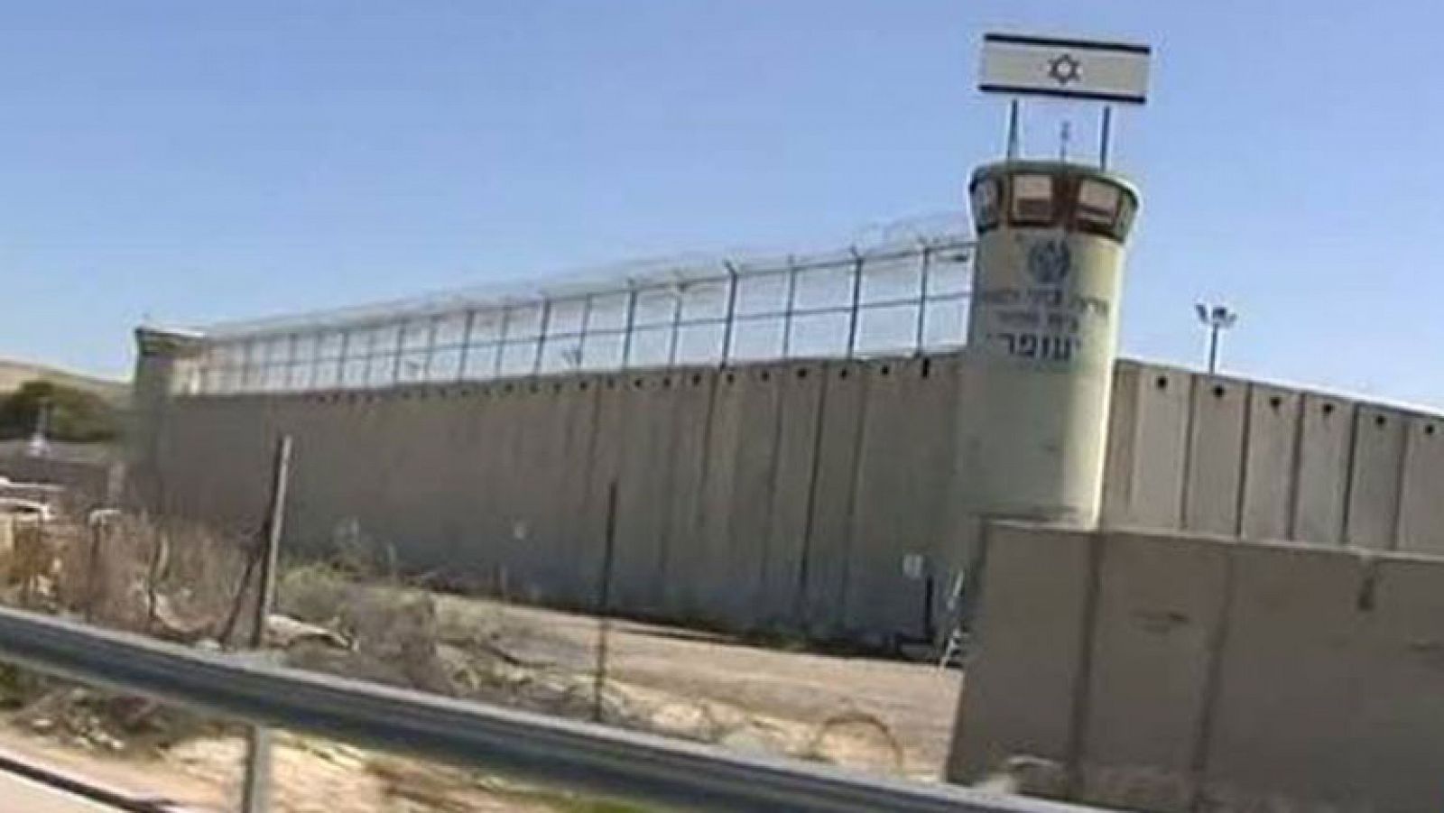 Telediario 1: TVE visita la única cárcel israelí construida en Cisjordania | RTVE Play
