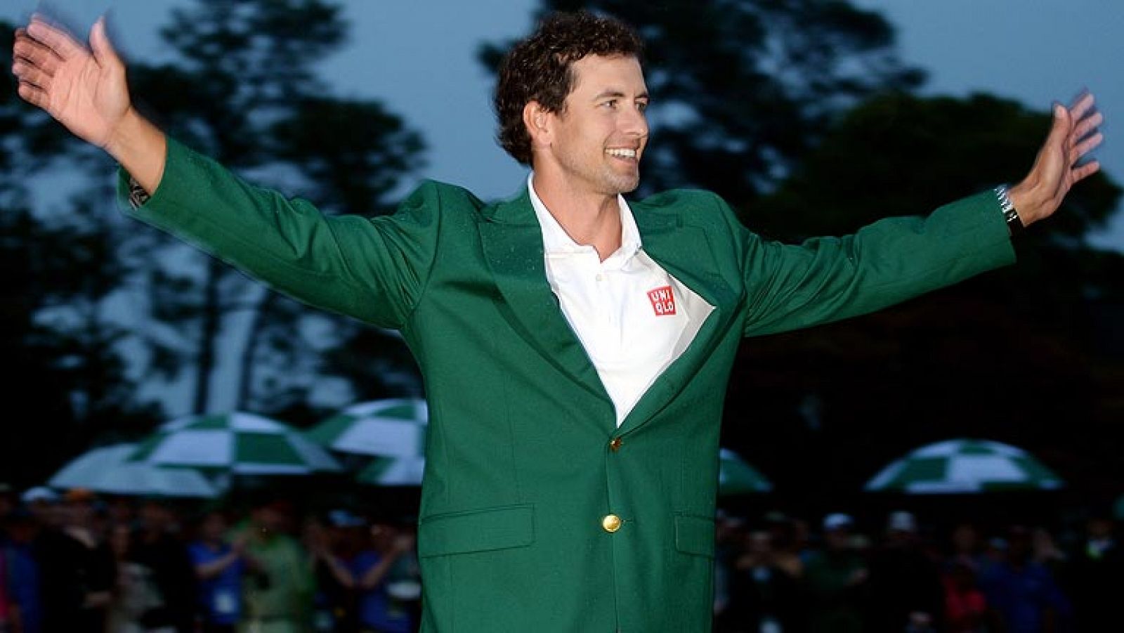 Informativo 24h: Adam Scott luce su Chaqueta Verde | RTVE Play