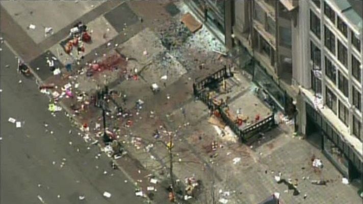 Telediario 1 - Dos muertos y decenas de heridos por dos explosiones en el maratón de Boston