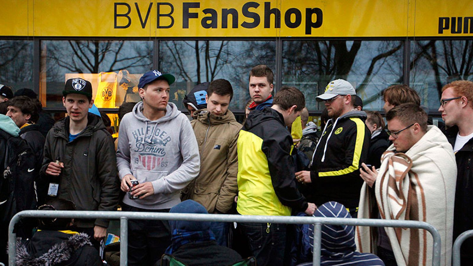 Telediario 1: Dortmund enloquece con la Champions | RTVE Play