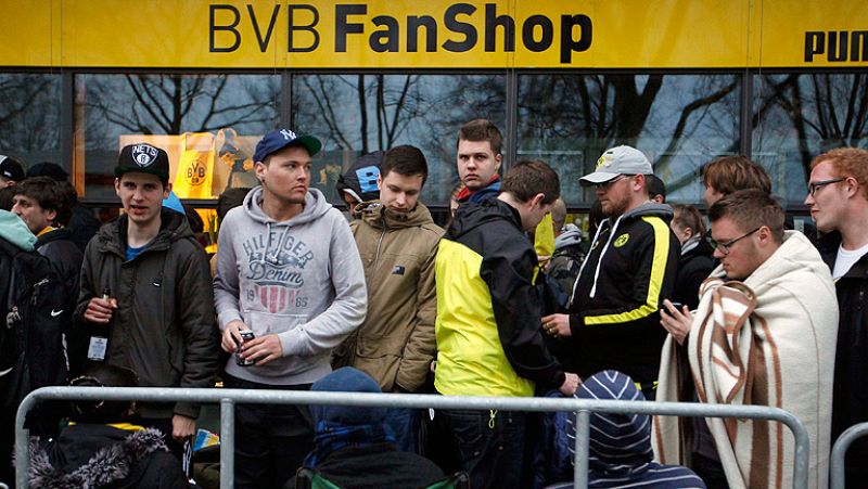 Solo dos días han tardado los aficionados del Borussia Dortmund en agotar las localidades para el partido de semifinales de Champions contra el Real Madrid, un choque que nadie se quiere perder.