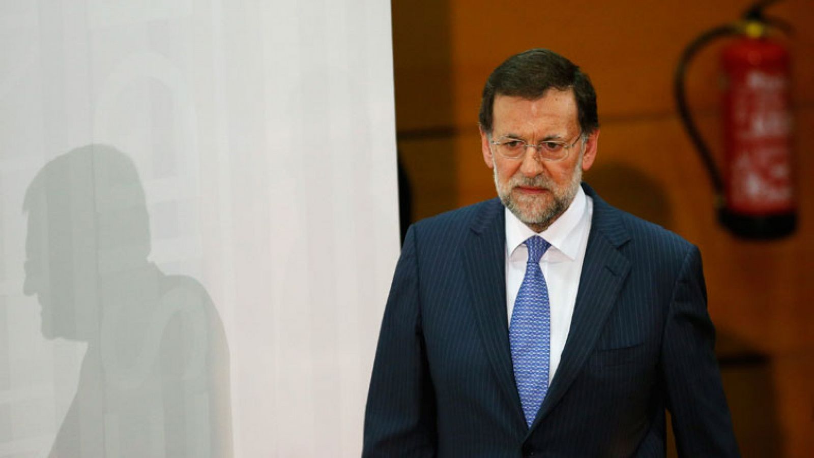 Rajoy responde a Rubalcaba que las reformas en marcha darán la vuelta a las previsiones negativas del FMI