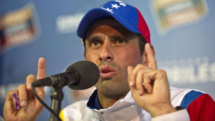 El equipo de Capriles pide al Consejo Electoral el recuento voto a voto