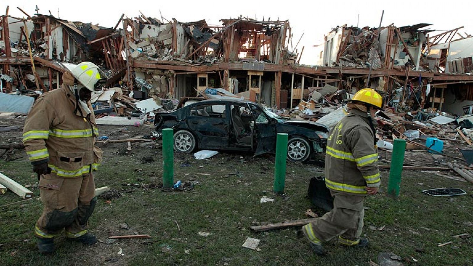 Telediario 1: Día después incendio Texas | RTVE Play