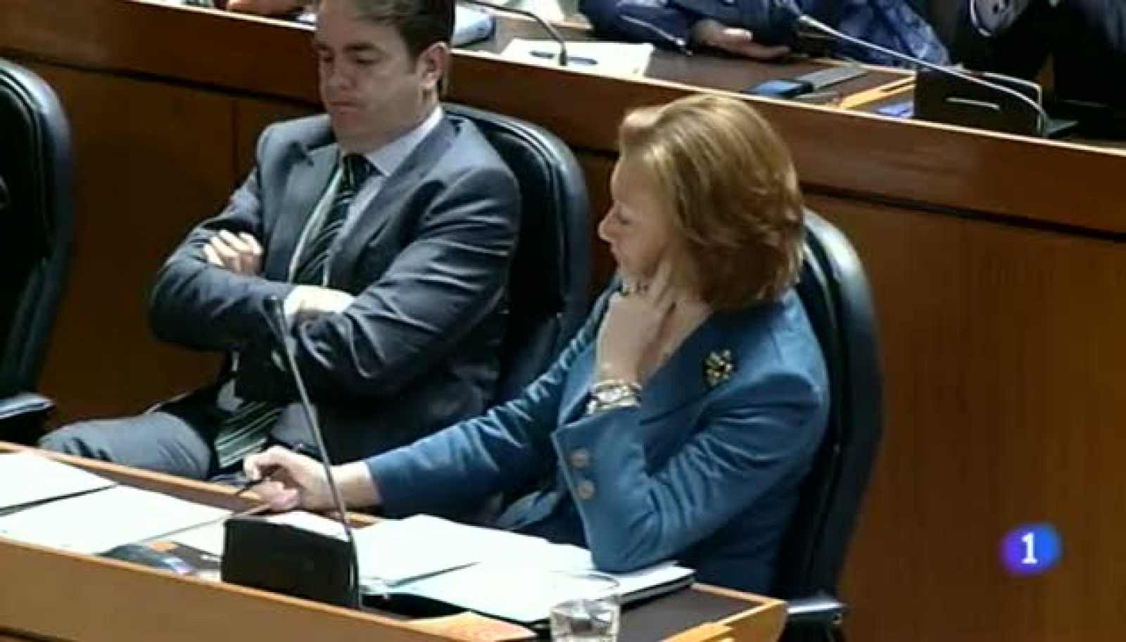 La presidenta Rudi ha defendido hoy en las Cortes el derecho a la intimidad de los polLa presidenta Rudi ha defendido hoy en las Cortes el derecho a la intimidad de los políticos, en clara referencia a los escraches.