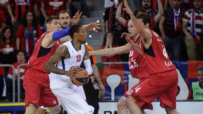 Baloncesto en RTVE - Último minuto del Caja Laboral 85-94 CSKA
